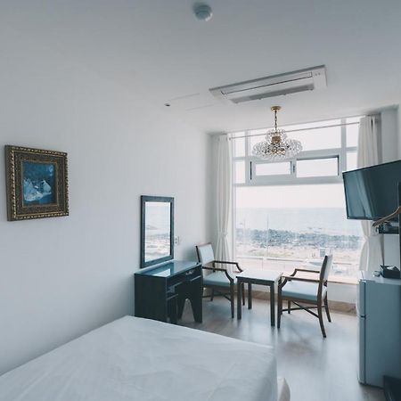 ג'גו Hotel White House מראה חיצוני תמונה