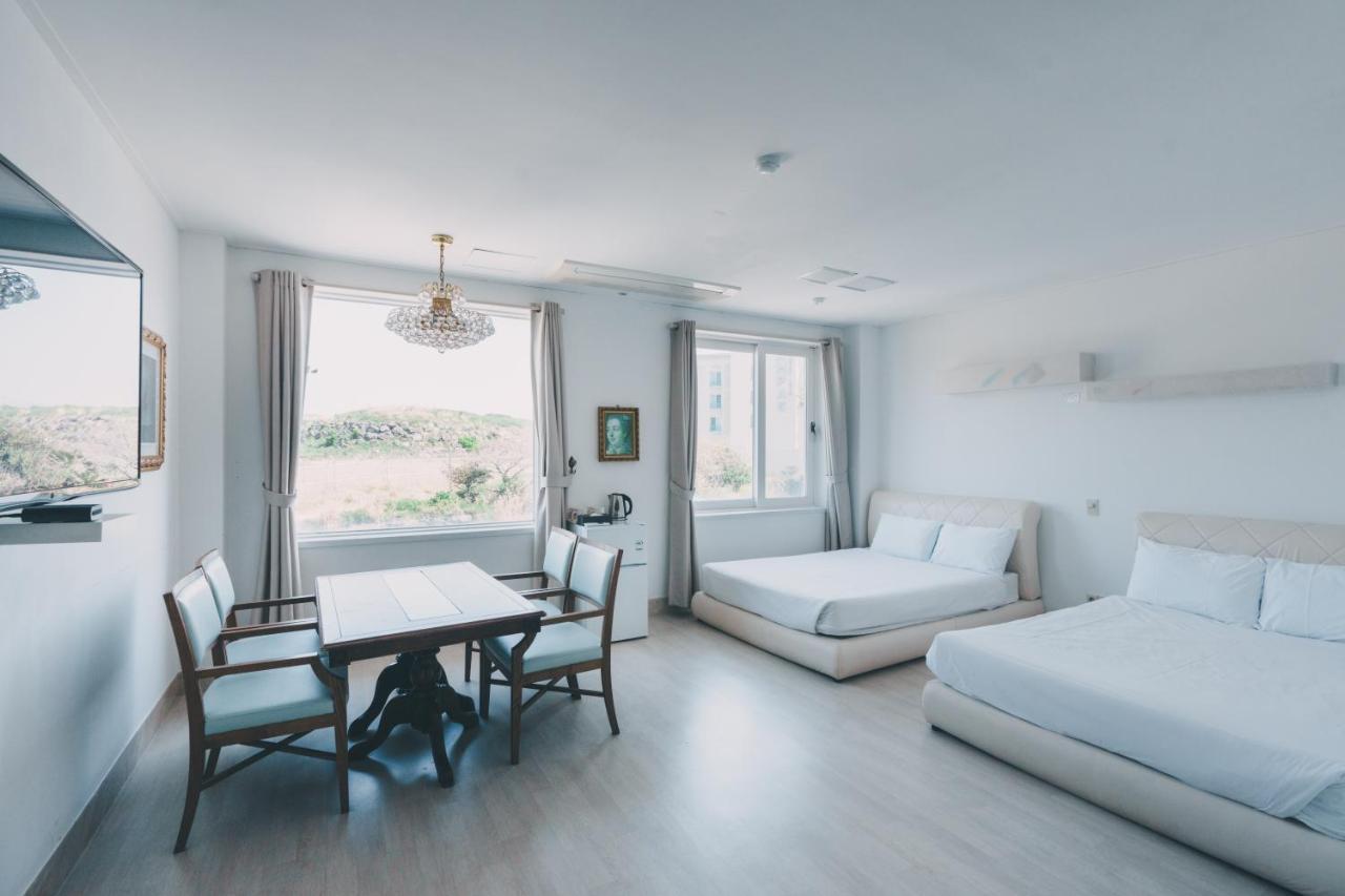 ג'גו Hotel White House מראה חיצוני תמונה