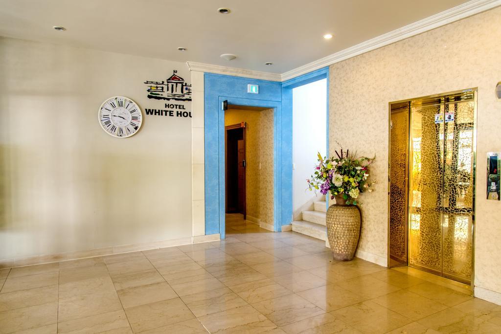 ג'גו Hotel White House מראה חיצוני תמונה