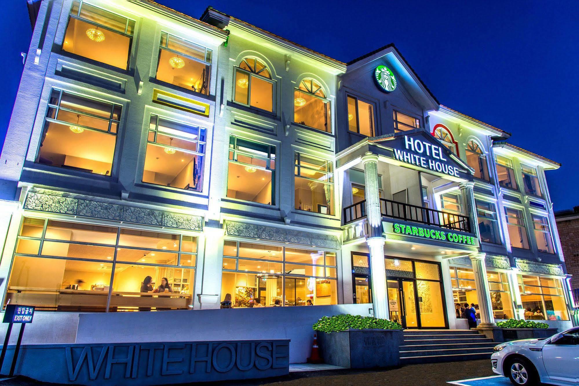 ג'גו Hotel White House מראה חיצוני תמונה